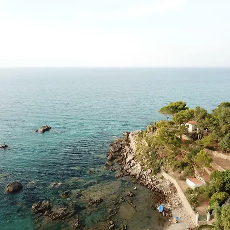 Ogliastro Sul Mare Holiday home *