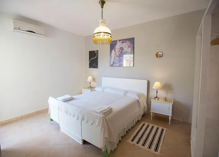 Ogliastro Sul Mare - Sleep And Dream * Cefalù